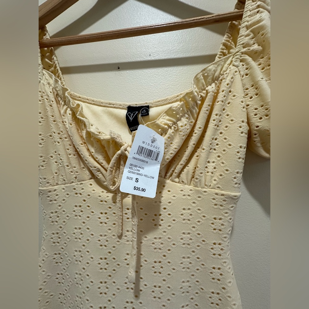 Windsor Light Yellow Eyelet Dress - Picture 7 of 9